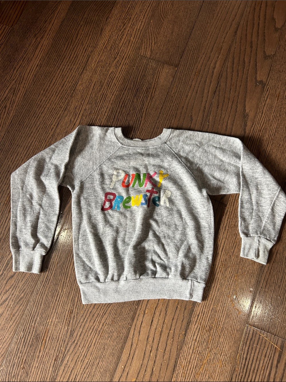 Vtg Punky Brewster logo colorful spelled out sweatshirt sz M